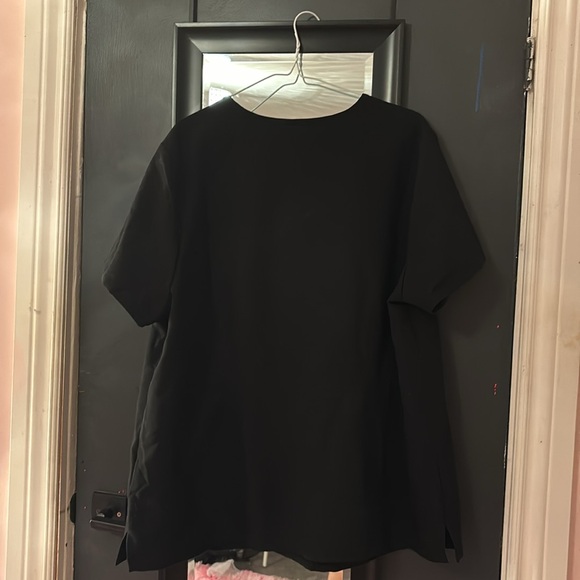 FIGS Catarina Scrub Top - Picture 5 of 5